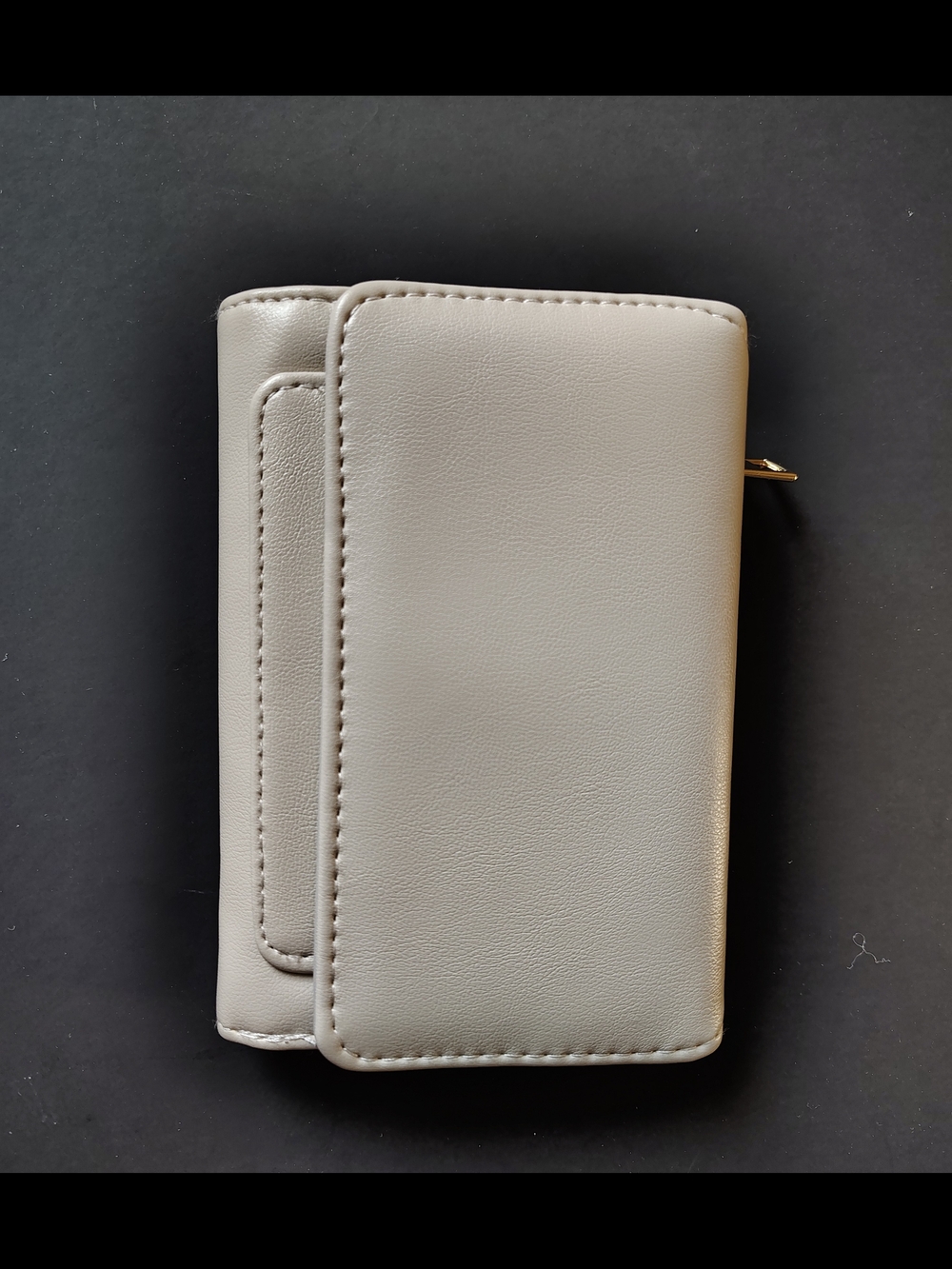 NWT Time and Tru cream trifold wallet